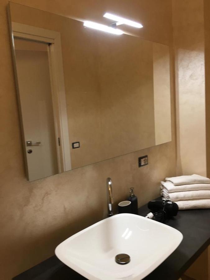 Cute And Cozy Apartment Train Station Bergamo Buitenkant foto